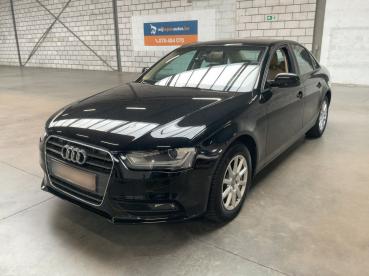 Audi A4 1.8 TFSI Attraction Nawigacja Skóra Ledy Bi Xenon