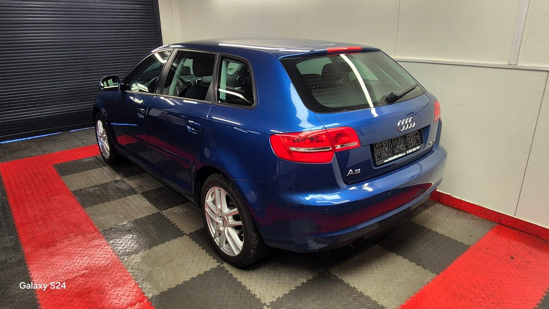 Audi A3 1.6 TDI Klimatyzacja Grzane fotele 