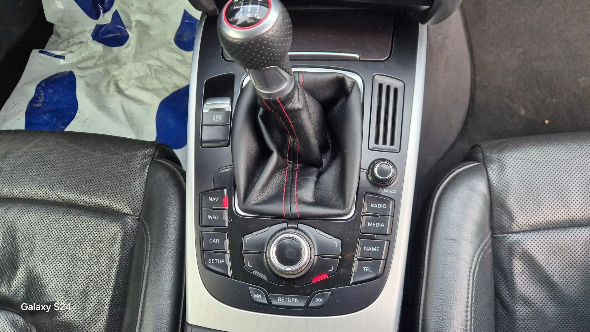 Audi a4 2.0 TFSI Quattro Skóra bi Xeno LedyNawigacja