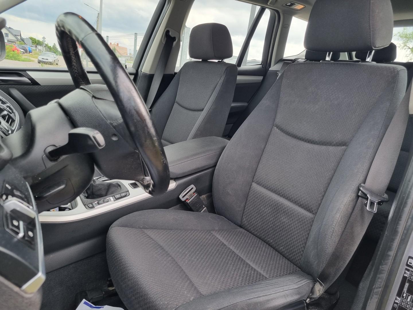 BMW X3 2.0d 4x4 HAK Bi Xenon Nawigacja 